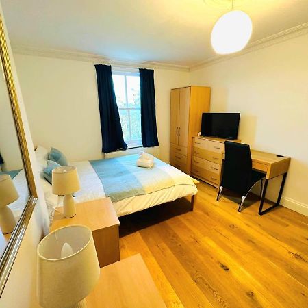 Cosy Home In Kensington - Great Location! 3 Minutes Walk To Earl'S Court Station ロンドン エクステリア 写真