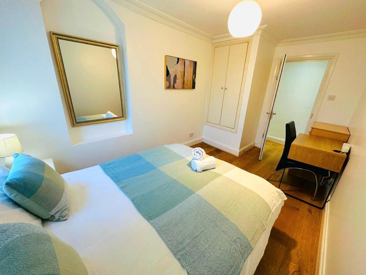 Cosy Home In Kensington - Great Location! 3 Minutes Walk To Earl'S Court Station ロンドン エクステリア 写真
