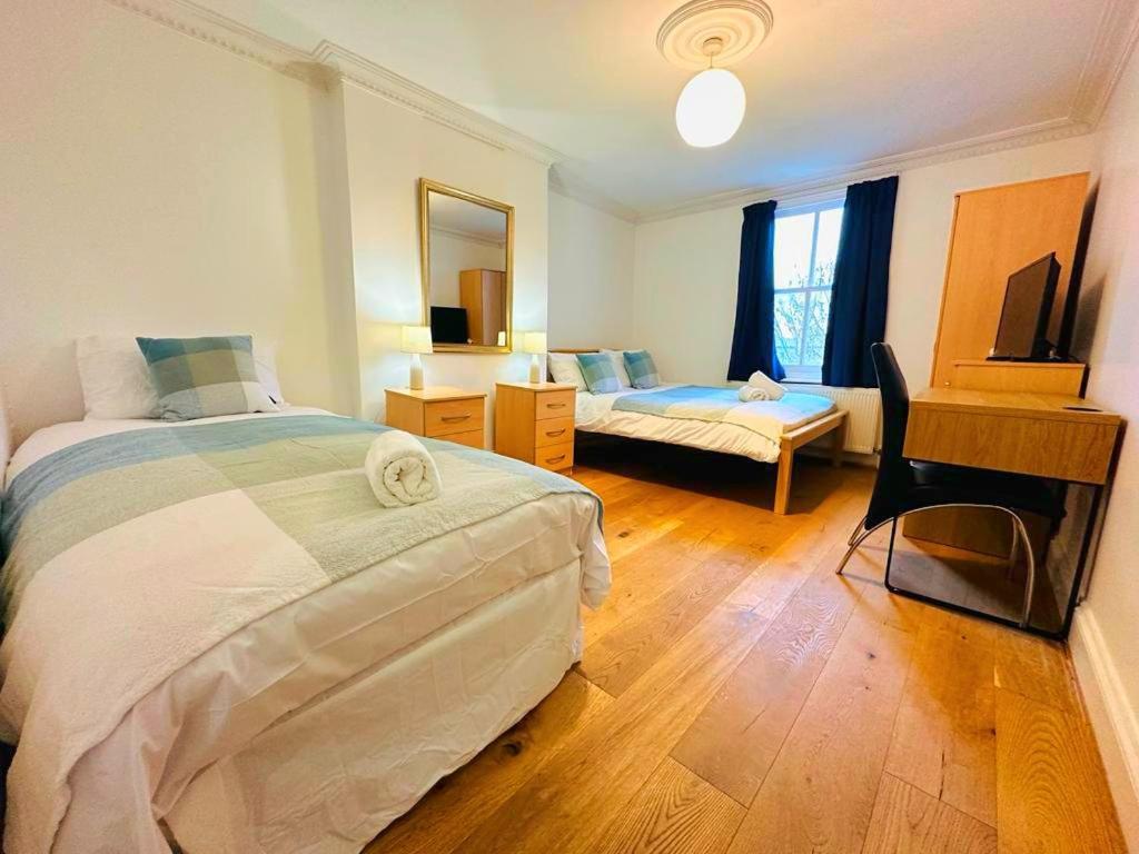 Cosy Home In Kensington - Great Location! 3 Minutes Walk To Earl'S Court Station ロンドン エクステリア 写真