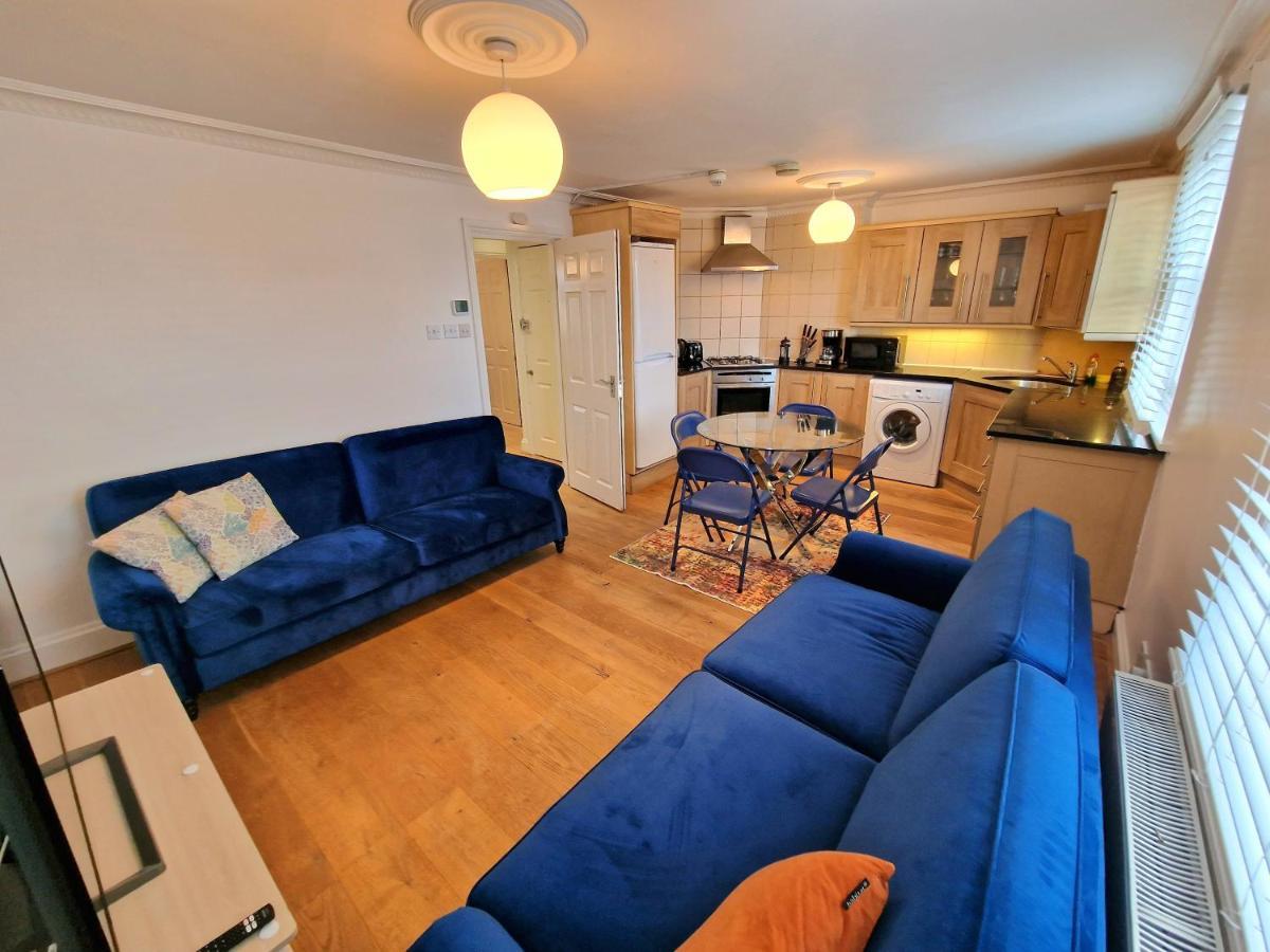 Cosy Home In Kensington - Great Location! 3 Minutes Walk To Earl'S Court Station ロンドン エクステリア 写真