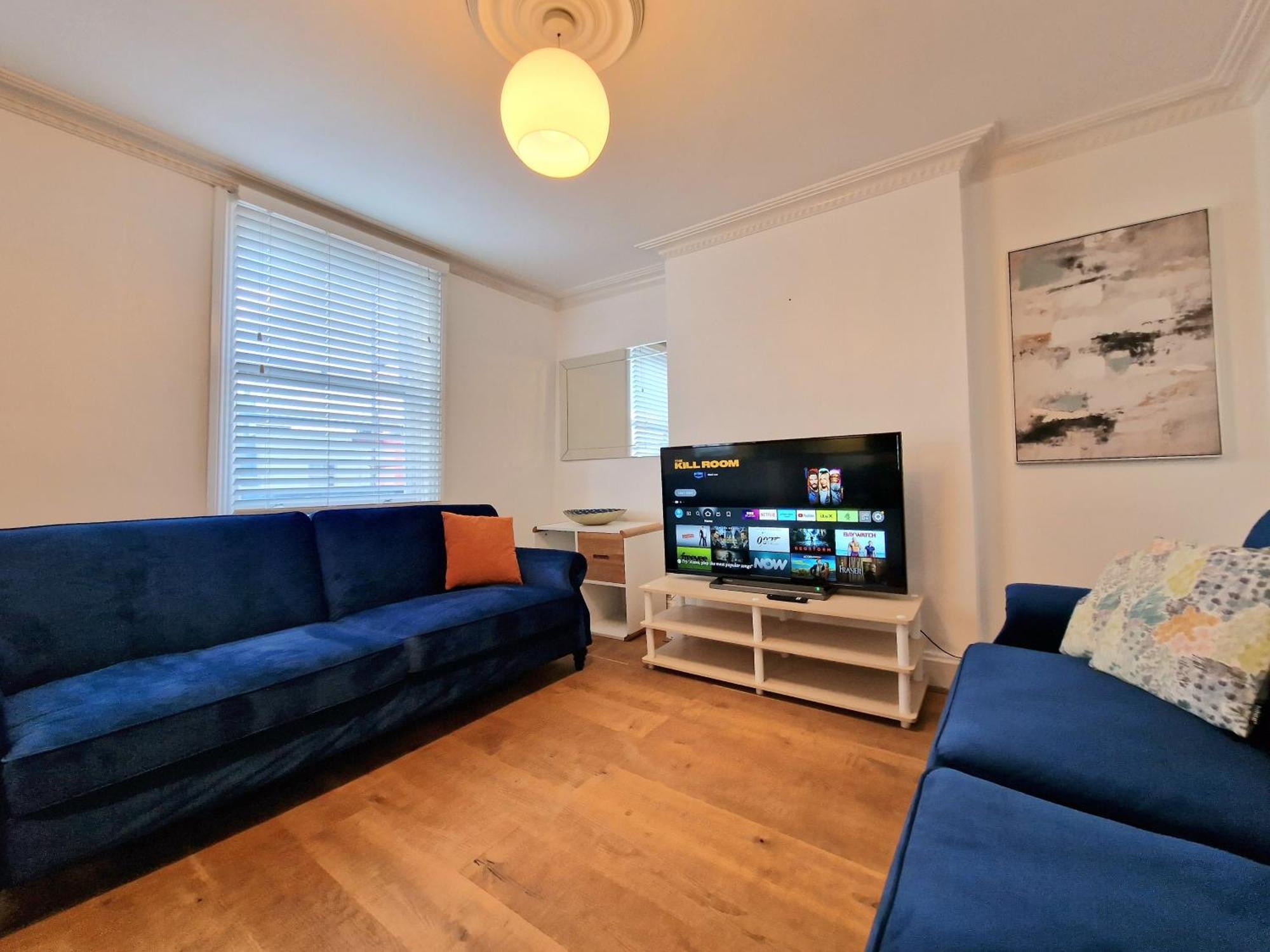 Cosy Home In Kensington - Great Location! 3 Minutes Walk To Earl'S Court Station ロンドン エクステリア 写真